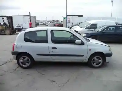 Здавання транспортного засобу renault clio ii fase i (b/cb0) k7m g7 року 1999 потужний k4m g7