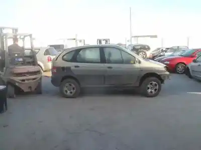 Scrapping Vehicle renault scenic rx4 (ja0) 1.9 dci salomon of the year 2001 powered f9q k7