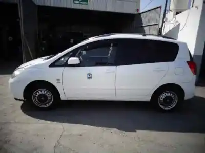 Scrapping Vehicle toyota corolla verso (e12) 2.0 d-4d linea sol of the year 2003 powered 1cdftv