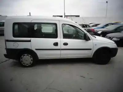 Veículo de Sucata opel combo familiar do ano 2006 alimentado z13dt