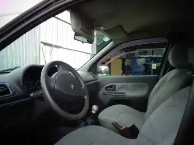 Утилизация автомобиля renault clio ii fase i (b/cb0) (1998->) 1.1 58cv года 2003 питание d7f g7