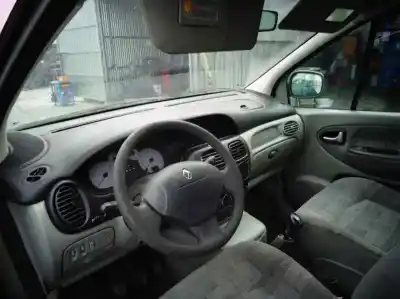 Здавання транспортного засобу renault scenic rx4 (ja0) 1.9 dci salomon року 2002 потужний f9q k7