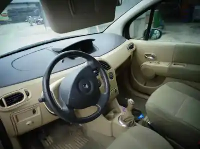 Scrapping Vehicle renault modus k4j g7 of the year 2004 powered k4j g7