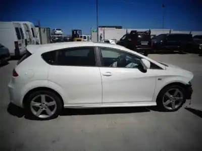 Veículo de Sucata seat leon (1p1) 2.0 tdi 16v do ano 2011 alimentado bkd