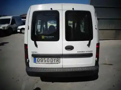 Veicolo di demolizione opel combo tour 1.7 cdti 16v dell'anno 2006 alimentato z17dth