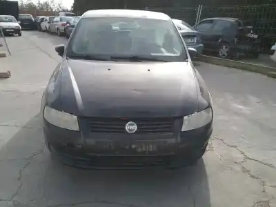 Veicolo di demolizione fiat stilo (192) 1.6 16v dell'anno 2004 alimentato 182b6000