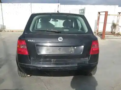 Veicolo di demolizione fiat stilo (192) 1.6 16v dell'anno 2004 alimentato 182b6000