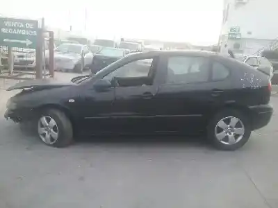 Véhicule à la ferraille seat leon (1m1) d-alh de l'année 2004 alimenté d alh