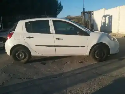 Scrapping Vehicle renault clio iii style of the year 2010 powered k9k m7