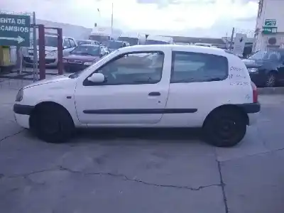 Scrapping Vehicle renault clio ii fase i (b/cb0) f8q of the year 2000 powered f8q k6
