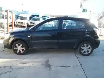 Veicolo di demolizione kia rio (jb) d4fa dell'anno 2006 alimentato d4fa