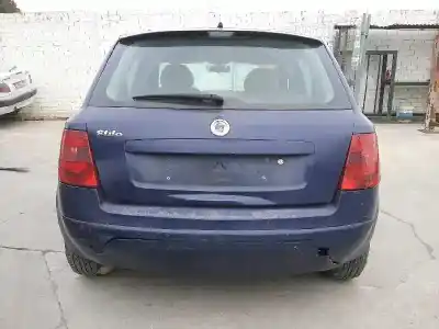 Veicolo di demolizione fiat stilo (192_) 1.6 16v (192_xb1a) dell'anno 2005 alimentato 182b6000