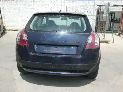 Veicolo di demolizione fiat stilo (192_) 1.6 16v (192_xb1a) dell'anno 2002 alimentato 182b6000