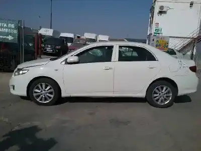 Veículo de Sucata toyota corolla sedán (_e15_) 2.0 d-4d (ade150) do ano 2007 alimentado 1ad