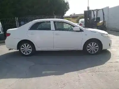 Veículo de Sucata toyota corolla sedán (_e15_) 2.0 d-4d (ade150) do ano 2007 alimentado 1ad