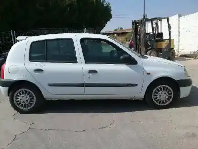 Здавання транспортного засобу renault clio ii fase i (b/cb0) f8q року 2001 потужний f8q p6