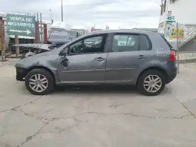 Veicolo di demolizione volkswagen golf v (1k1) 1.9 tdi dell'anno 2006 alimentato bxf