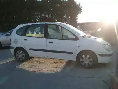 Scrapping Vehicle renault megane i scenic (ja0) 2.0 cat of the year 1997 powered f9q q7
