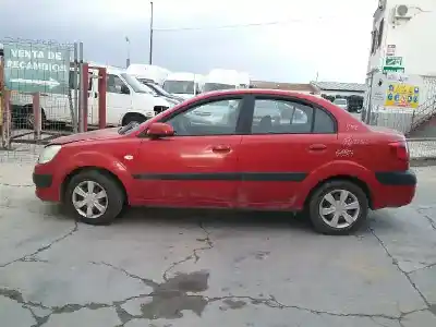 Vehicul casat kia rio (jb) g4ee al anului 2005 alimentat g4ee