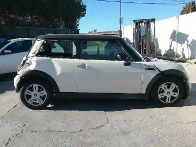 Veicolo di demolizione bmw mini (r50,r53) w10b16aa dell'anno 2005 alimentato w10b16aa