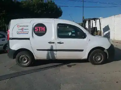 Veicolo di demolizione renault kangoo d/k9k b8 dell'anno 2008 alimentato k9k b8