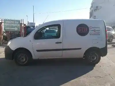 Veicolo di demolizione renault kangoo d/k9k b8 dell'anno 2008 alimentato k9k b8