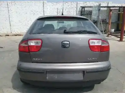 Здавання транспортного засобу seat leon (1m1) 1.6 16 v року 2002 потужний bcb