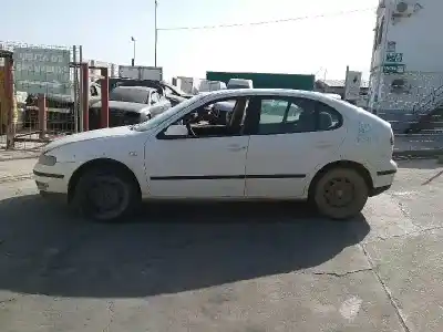 Здавання транспортного засобу seat leon (1m1) 1.9 sdi року 2002 потужний aqm