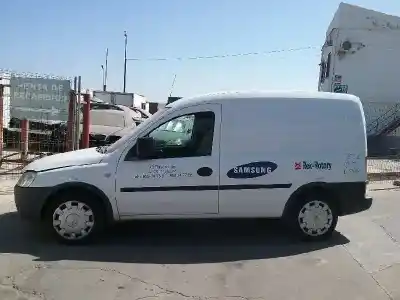 Veículo de Sucata opel combo familiar do ano 2006 alimentado z13dt