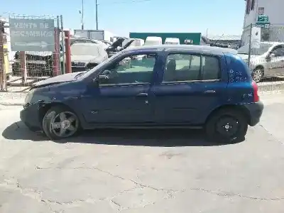 Здавання транспортного засобу renault   року 2002 потужний 
