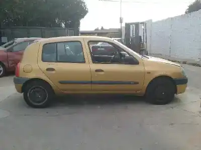Здавання транспортного засобу renault clio ii fase i (b/cb0) f8qk6 року 1999 потужний f8qk6