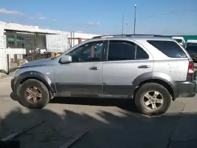 Veicolo di demolizione kia sorento kia sorento i (jc) 2002-2011 dell'anno 2006 alimentato d4cb