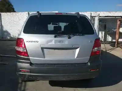 Veicolo di demolizione kia sorento kia sorento i (jc) 2002-2011 dell'anno 2006 alimentato d4cb