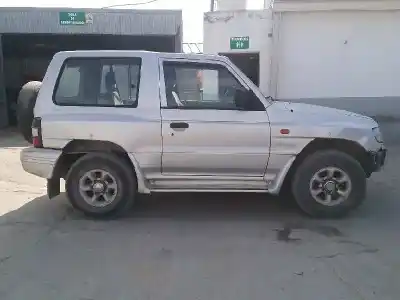 Veículo de Sucata mitsubishi galloper (hyundai) 2.5 td (5-ptas) do ano 2001 alimentado 4d56t