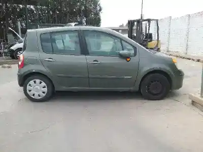 Veículo de Sucata renault modus k4j g7 do ano 2005 alimentado k4j g7