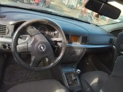 Veículo de Sucata opel vectra c berlina 2.0 dti do ano 0 alimentado z18xe