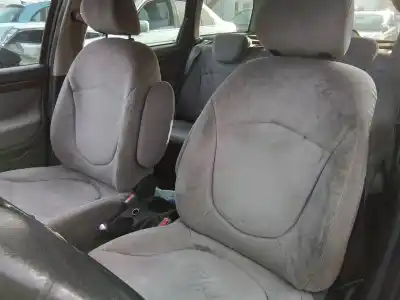 Здавання транспортного засобу citroen c5 2.0 hdi -rhz року 0 потужний rhz