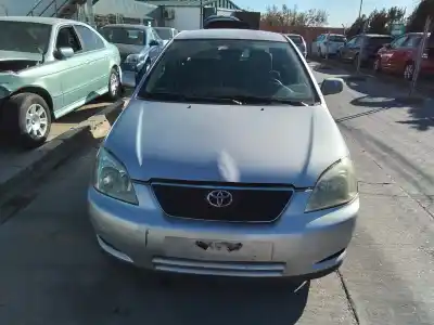 Здавання транспортного засобу toyota corolla (e12) 2.0 d-4d linea luna berlina року 0 потужний 1cdftv