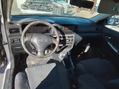 Здавання транспортного засобу toyota corolla (e12) 2.0 d-4d linea luna berlina року 0 потужний 1cdftv