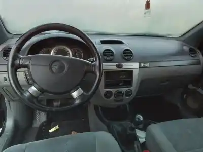 Veicolo di demolizione chevrolet lacetti cdx dell'anno 0 alimentato f16d3