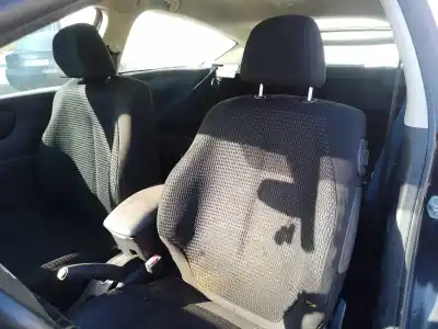 Veículo de Sucata citroen c4 berlina vtr plus do ano 0 alimentado nfu