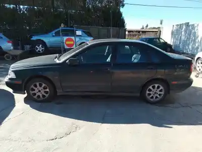 Sloopvoertuig VOLVO S40 I (644) 1.9 DI van het jaar 0 aangedreven D4192T2