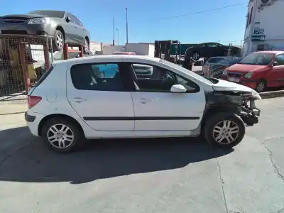 Vehicul casat peugeot 307 (3a/c) 1.6 16v al anului 2002 alimentat nfu