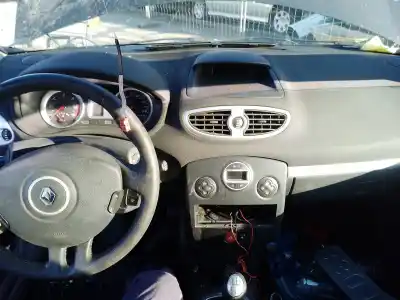 Veículo de Sucata renault clio iv grandtour authentique do ano 0 alimentado k9k t7