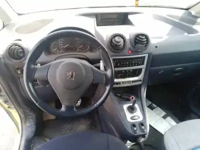 Veicolo di demolizione peugeot 1007 (km_) 1.4 dell'anno 0 alimentato kfv