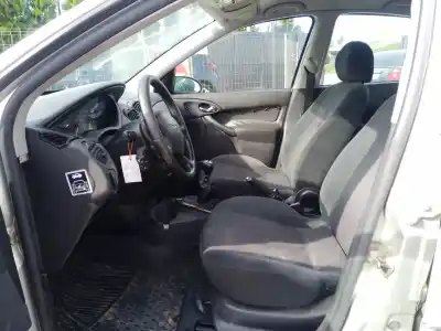 Veicolo di demolizione ford focus berlina (cak) ambiente dell'anno 0 alimentato c9da