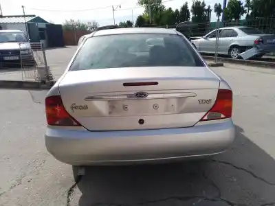 Veicolo di demolizione ford focus berlina (cak) ambiente dell'anno 0 alimentato c9da