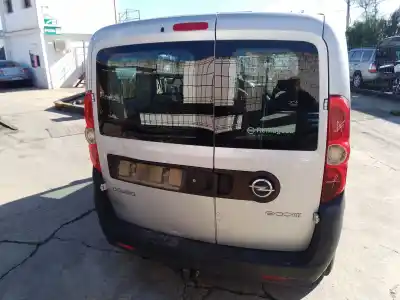 Véhicule à la ferraille corsa                                              combo                                                                                                                                                                                                                                                      d expression l1h1                                                                                                                                                                                                                                          de l'année 0 alimenté 263a2000
