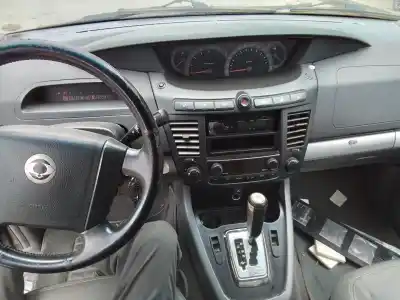 Здавання транспортного засобу ssangyong rodius i 2.7 xdi року 2006 потужний d27dt