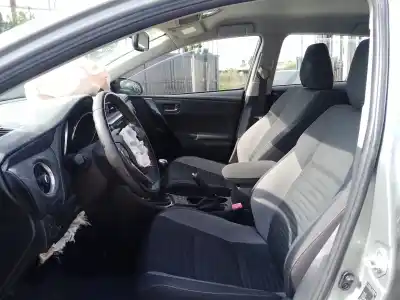 Здавання транспортного засобу toyota auris active року 0 потужний 8nr